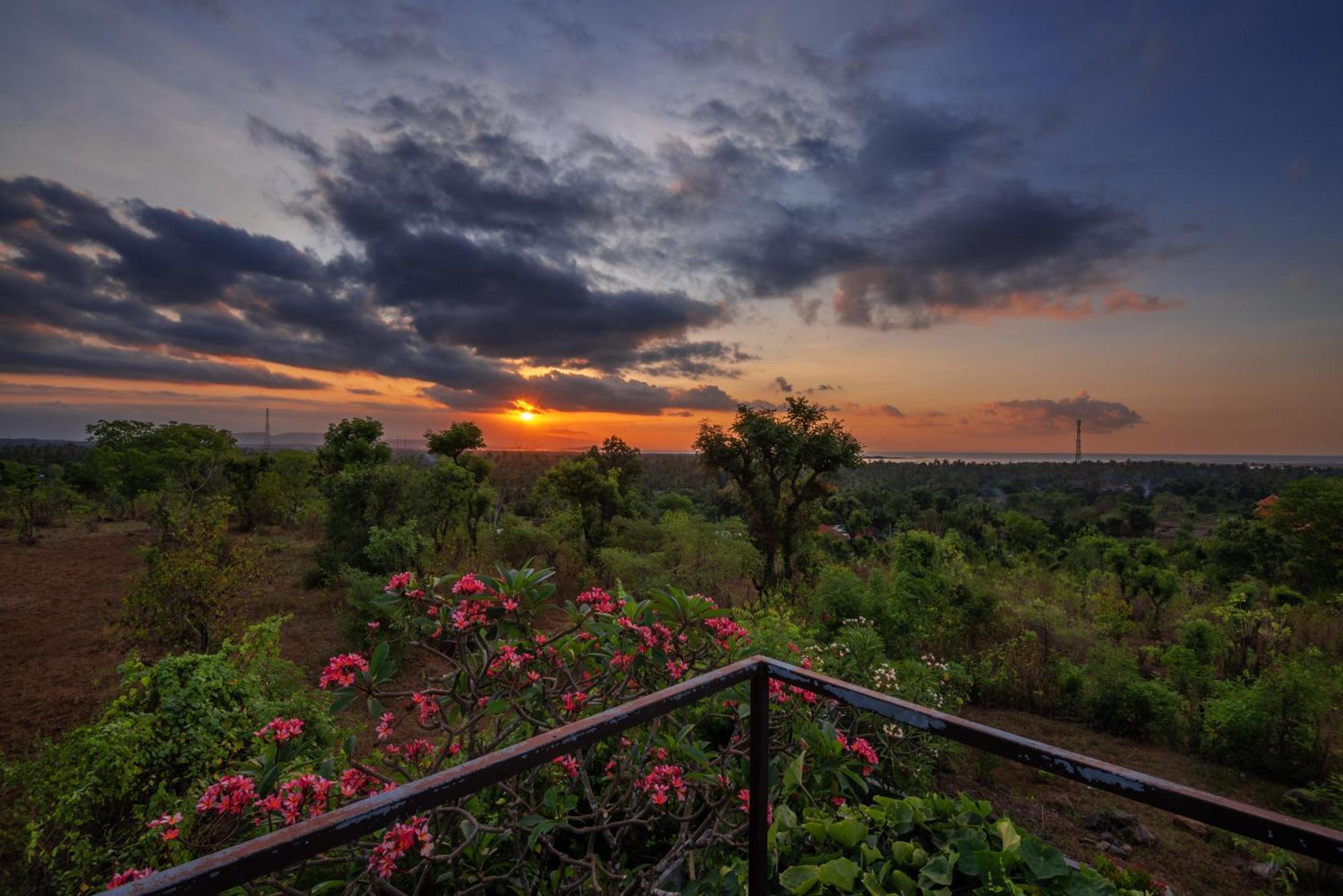 Villa Ambara Sumberkima Banyuwedang Екстериор снимка